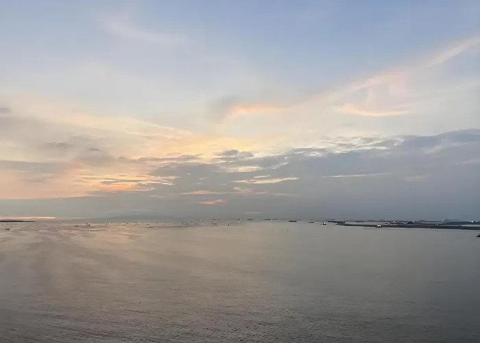 Luxurious 1 & 2 & 3bedrooms Unit With Highrise Oceanfront Cityview Near Airport Okada Solaire Moa Apartamento Manila
